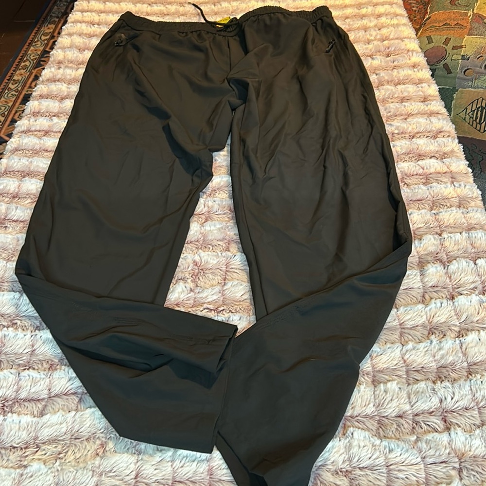 TBY Men light weight joggers size 2XL